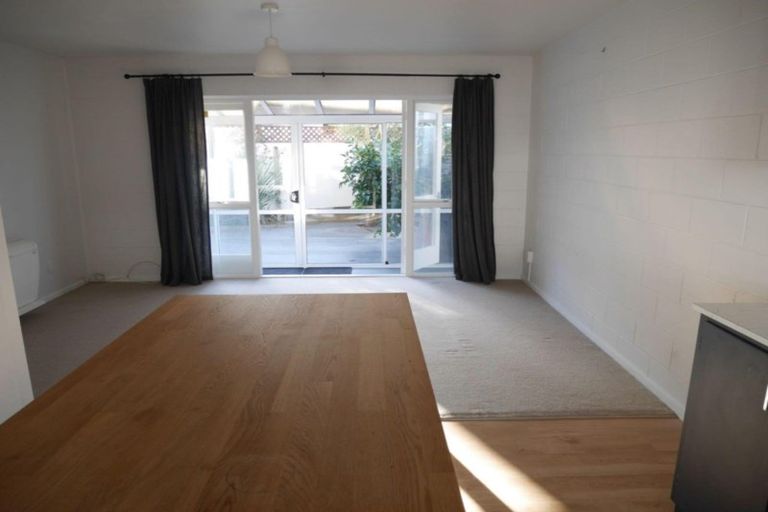 Photo of property in 2/15a Marriner Street, Sumner, Christchurch, 8081