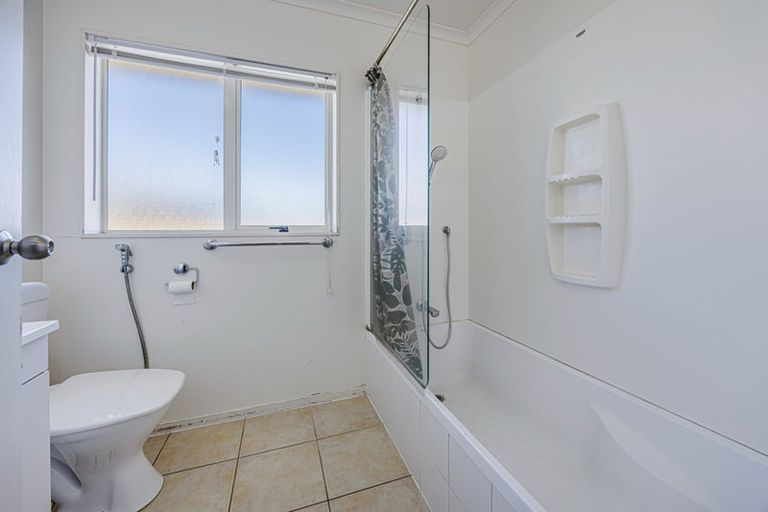 Photo of property in 319 Mahia Road, Weymouth, Auckland, 2103