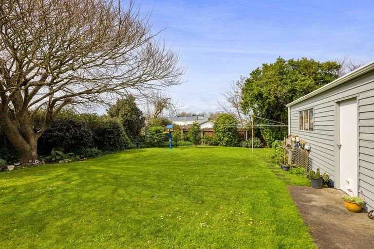 Photo of property in 18 Albion Street, Hawera, 4610