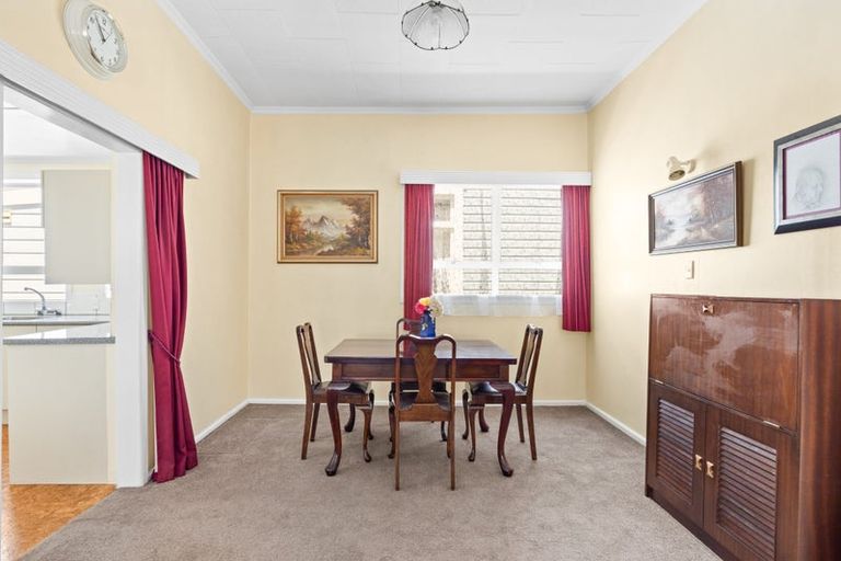 Photo of property in 135 Vigor Brown Street, Napier South, Napier, 4110