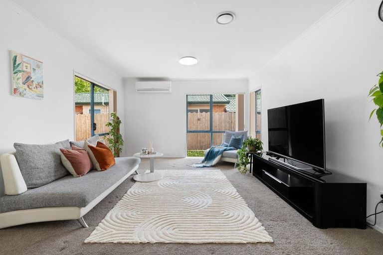 Photo of property in 13 Gerolds Place, Flat Bush, Auckland, 2019