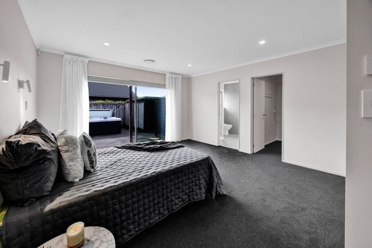 Photo of property in 5 Marlin Terrace, Bell Block, New Plymouth, 4312