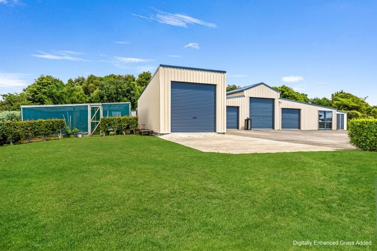 Photo of property in 98 Pitt Road, Hillsborough, New Plymouth, 4372