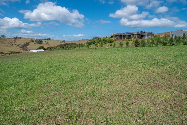 Photo of property in 2 Frazer Place, Coopers Beach, 0420