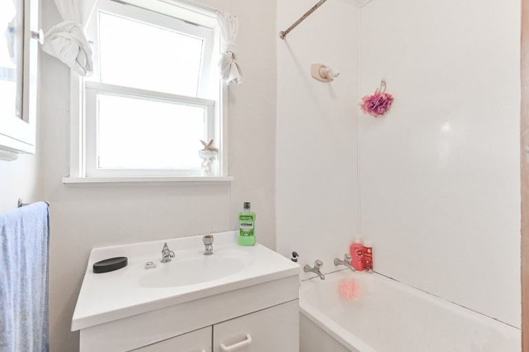 Photo of property in 26 Elliott Crescent, Havelock North, 4130