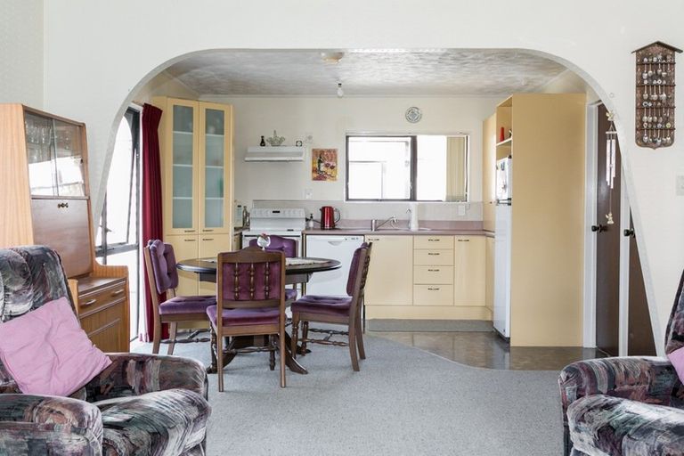 Photo of property in 33 Gilmour Place, Taradale, Napier, 4112