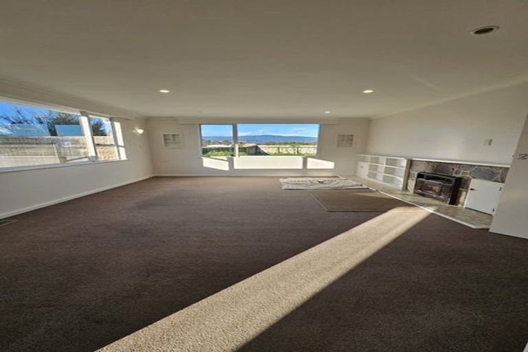 Photo of property in 903 State Highway 1, Te Horo, Otaki, 5581