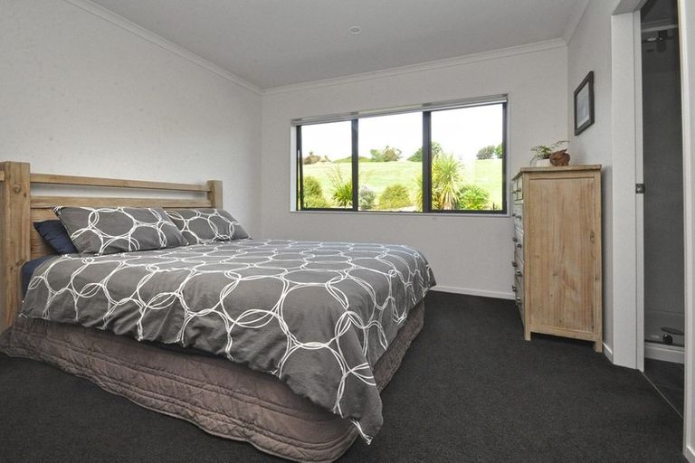 Photo of property in 76 Daniel Parade, Mangawhai, Wellsford, 0975