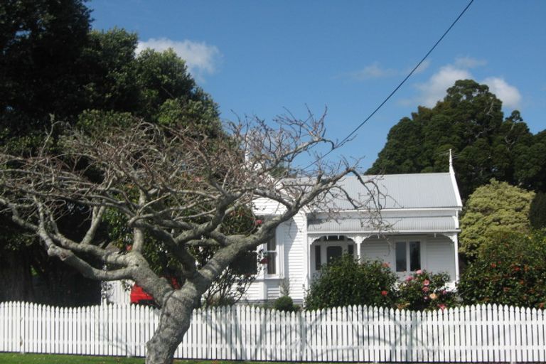 Photo of property in 49a Doralto Road, Frankleigh Park, New Plymouth, 4310