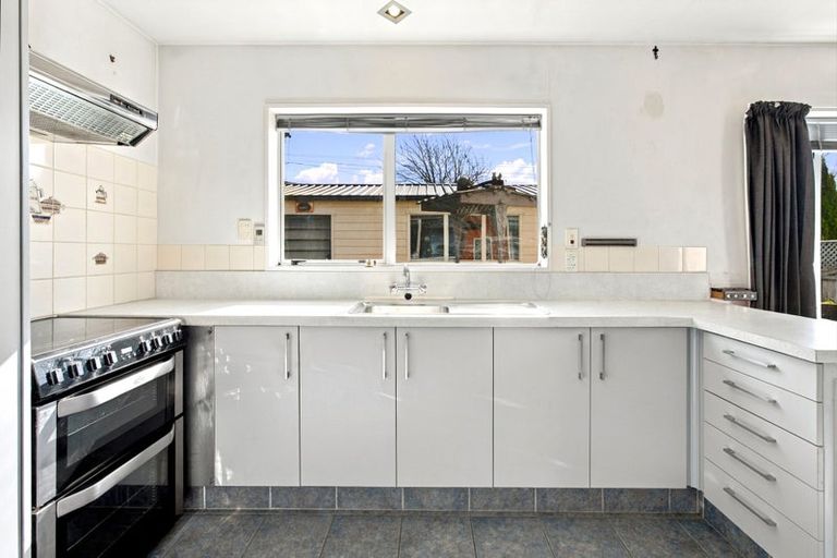Photo of property in 84a Mackworth Street, Woolston, Christchurch, 8062