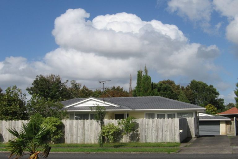 Photo of property in 1/49 Meadway, Sunnyhills, Auckland, 2010