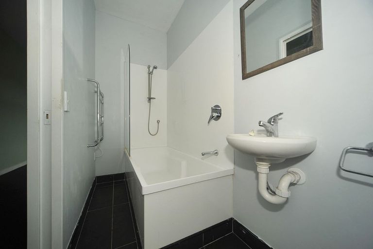 Photo of property in City Lodge, 604/115 Vivian Street, Te Aro, Wellington, 6011