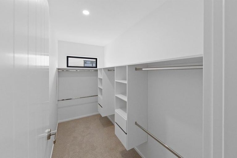 Photo of property in 41 Golf Road, New Lynn, Auckland, 0600