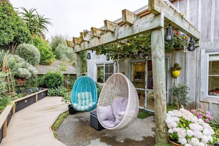 Photo of property in 11b Frimley Terrace, Waikanae Beach, Waikanae, 5036