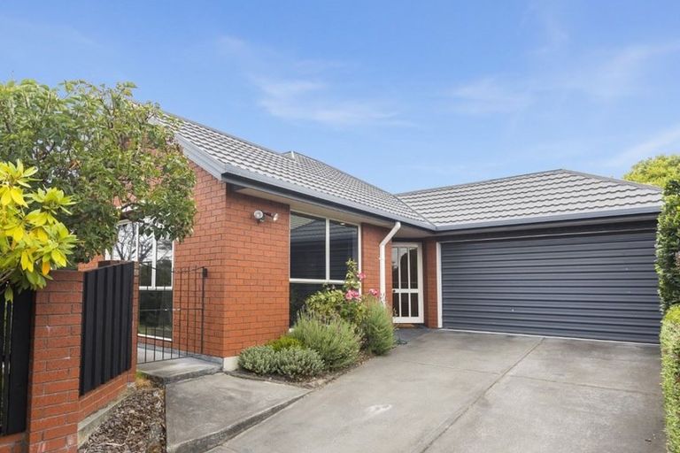 Photo of property in 1/27 Staveley Street, Avonhead, Christchurch, 8042