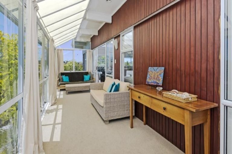 Photo of property in 8 Towra Place, Botany Downs, Auckland, 2010