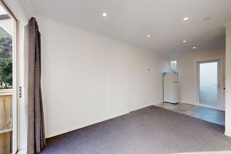 Photo of property in 287c Happy Valley Road, Owhiro Bay, Wellington, 6023