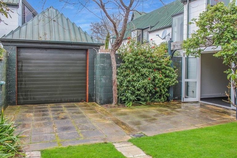 Photo of property in 4/12 Shrewsbury Street, Merivale, Christchurch, 8014