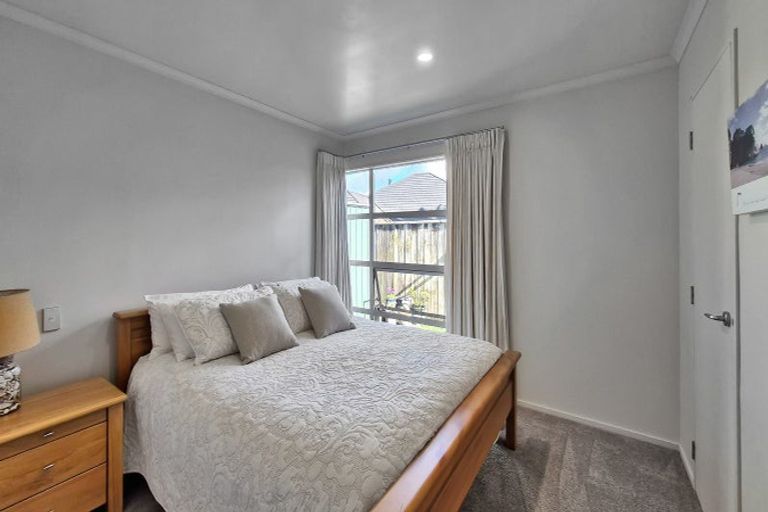 Photo of property in 6 The Oaks, Awapuni, Palmerston North, 4412