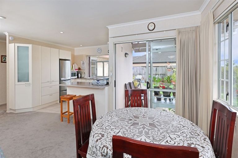 Photo of property in 5 Somerton Rise, Henderson, Auckland, 0612