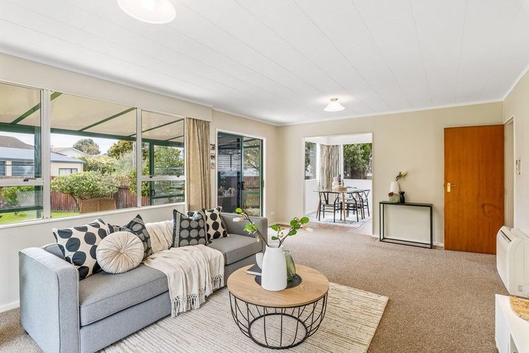 Photo of property in 37 Te Kupe Road, Paraparaumu Beach, Paraparaumu, 5032