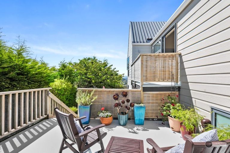 Photo of property in 75 Cypress Drive, Maungaraki, Lower Hutt, 5010