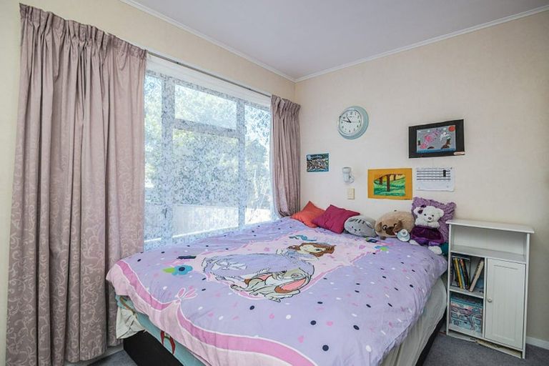 Photo of property in 61 The Drive, Tawa, Wellington, 5028