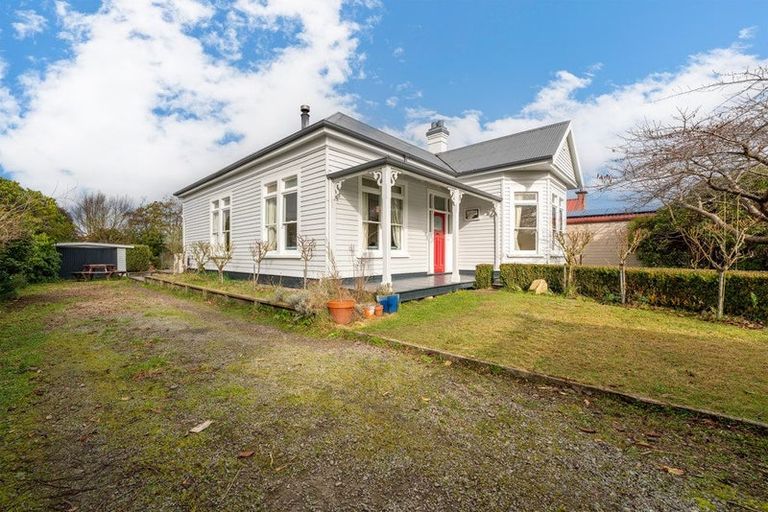 Photo of property in 19 Rhodes Street, Waimate, 7924