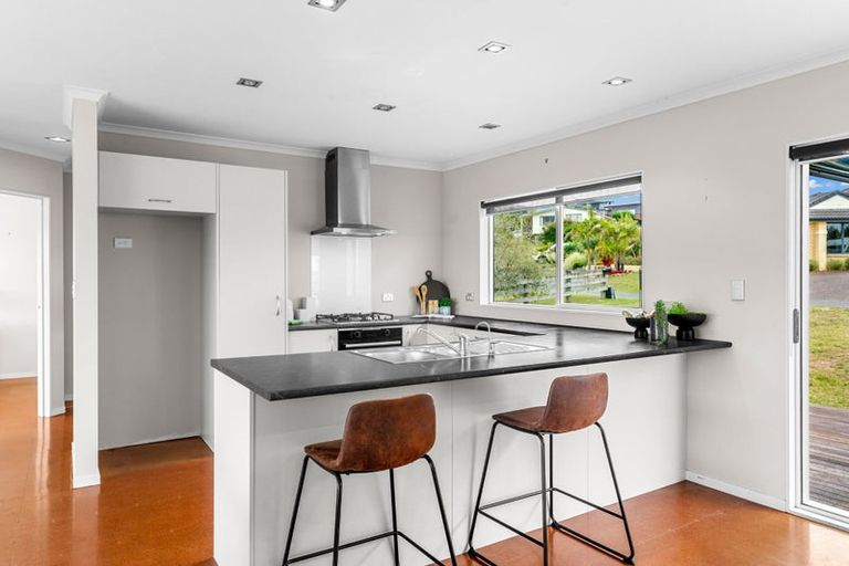 Photo of property in 48b Driftwood Place, Mangawhai Heads, Mangawhai, 0505