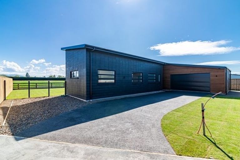 Photo of property in 7 Grey View Grove, Rangiora, 7400
