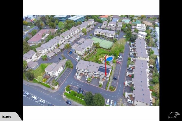 Photo of property in The Grange, 95/92 Bush Road, Albany, Auckland, 0632