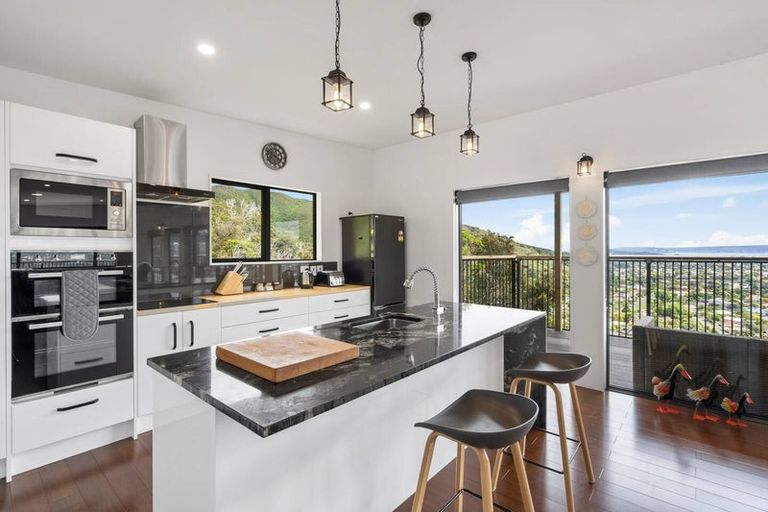 Photo of property in 32a Woodvale Grove, Fairfield, Lower Hutt, 5011