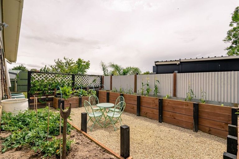 Photo of property in 51 Cologne Street, Martinborough, 5711