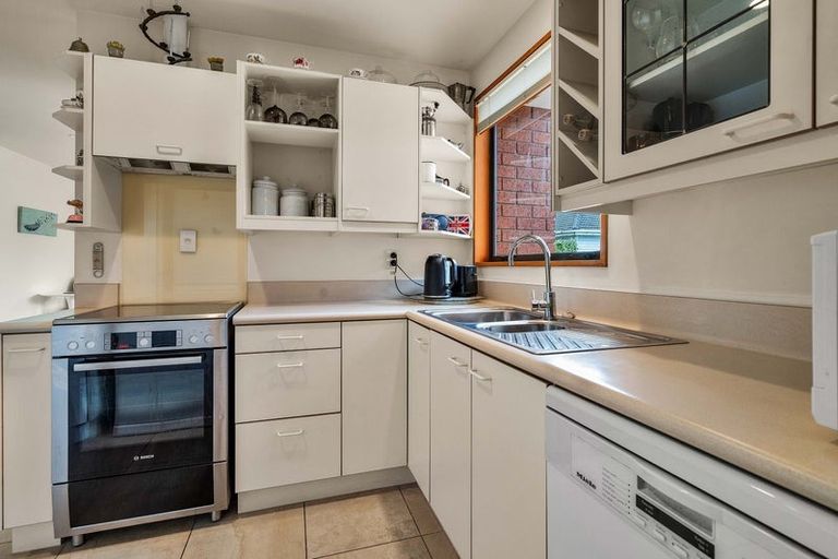 Photo of property in 2/82 Middleton Road, Upper Riccarton, Christchurch, 8041