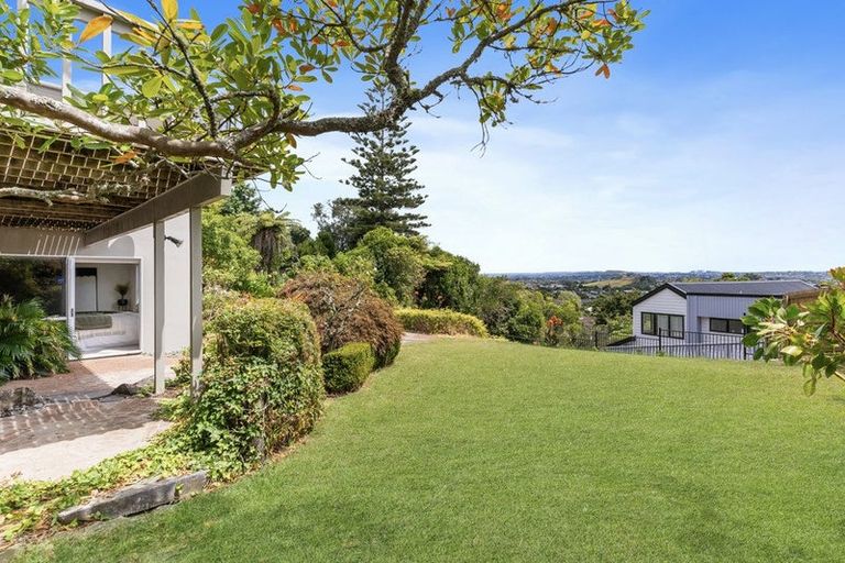 Photo of property in 10 Etherege Place, Howick, Auckland, 2014