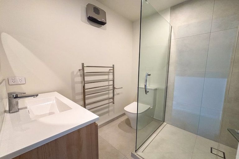 Photo of property in 310 Wairakei Road, Bryndwr, Christchurch, 8053