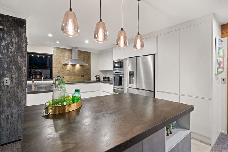 Photo of property in 72 Kennedy Road, Pyes Pa, Tauranga, 3112