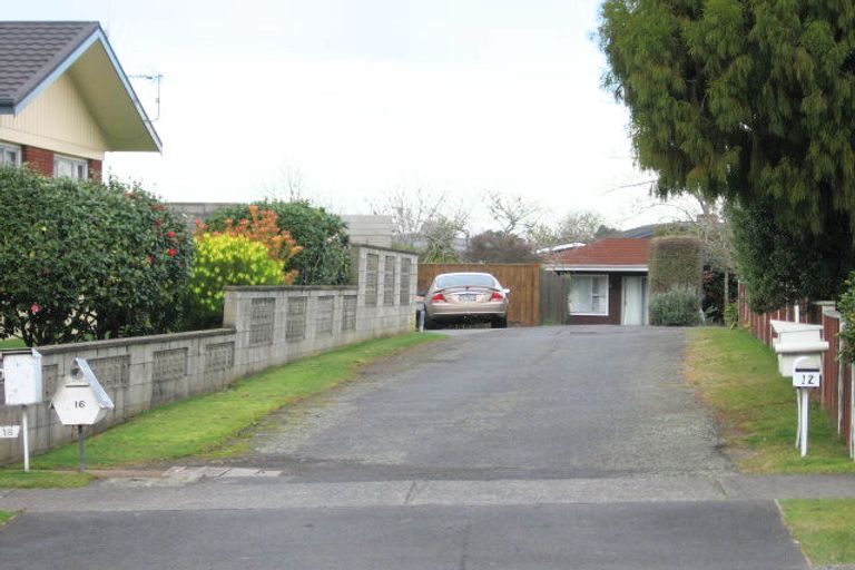 Photo of property in 12 Delamare Road, St Andrews, Hamilton, 3200