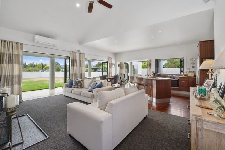 Photo of property in 1 Antonia Place, Kinloch, Taupo, 3377