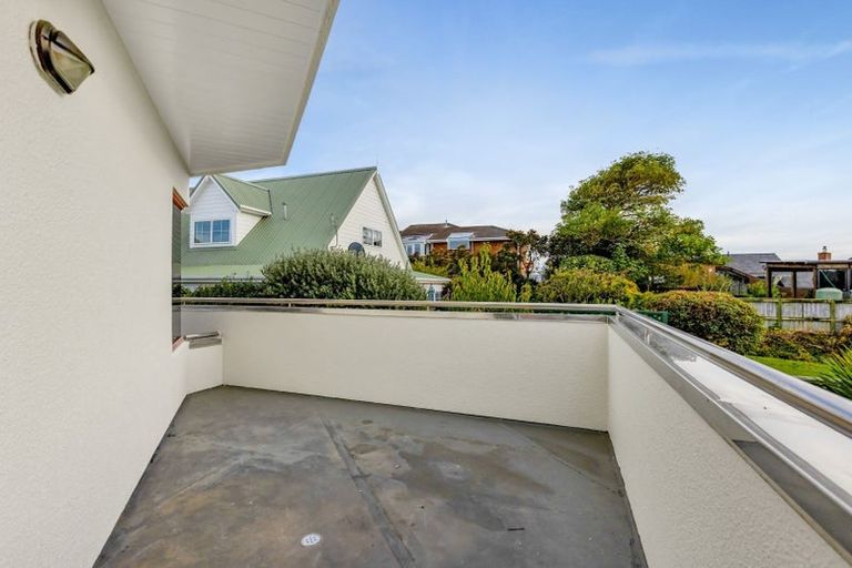 Photo of property in 2/5 Richmond Street, Fitzroy, New Plymouth, 4312