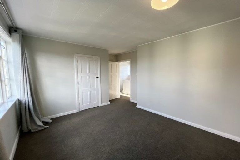 Photo of property in 1/126 Waiwhetu Road, Waterloo, Lower Hutt, 5011