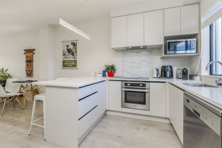 Photo of property in 87 Te Aparangi Road, Papakura, 2110