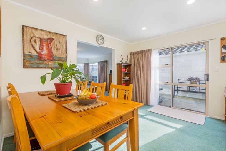 Photo of property in 5 Richmond Avenue, Takaro, Palmerston North, 4410