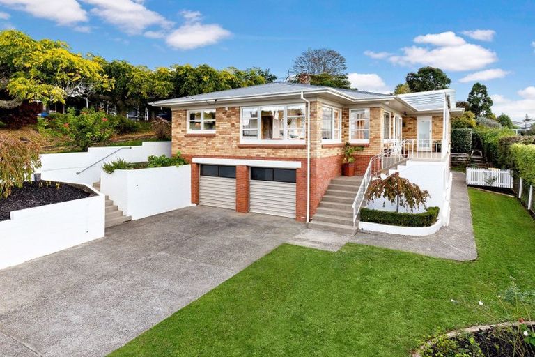 Photo of property in 21 Anzac Road, Pukekohe, 2120