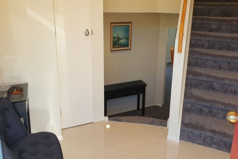 Photo of property in 9 Ridvan Grove, Ngaio, Wellington, 6035