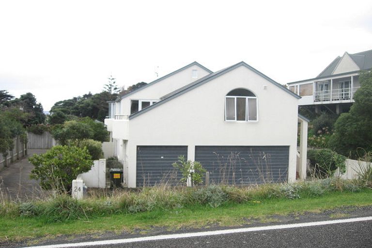 Photo of property in 24 Kohutuhutu Road, Raumati Beach, Paraparaumu, 5032