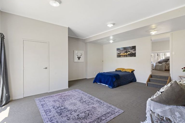 Photo of property in 11 Donald Place, Stillwater, Silverdale, 0993