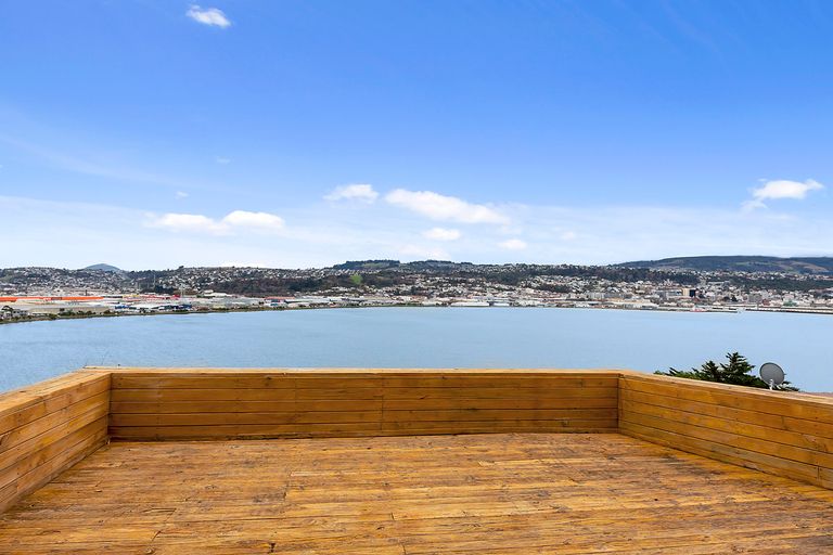 Photo of property in 63 Glendevon Place, Vauxhall, Dunedin, 9013