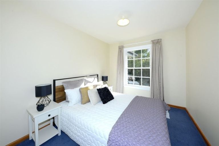 Photo of property in 118 Memorial Avenue, Burnside, Christchurch, 8053