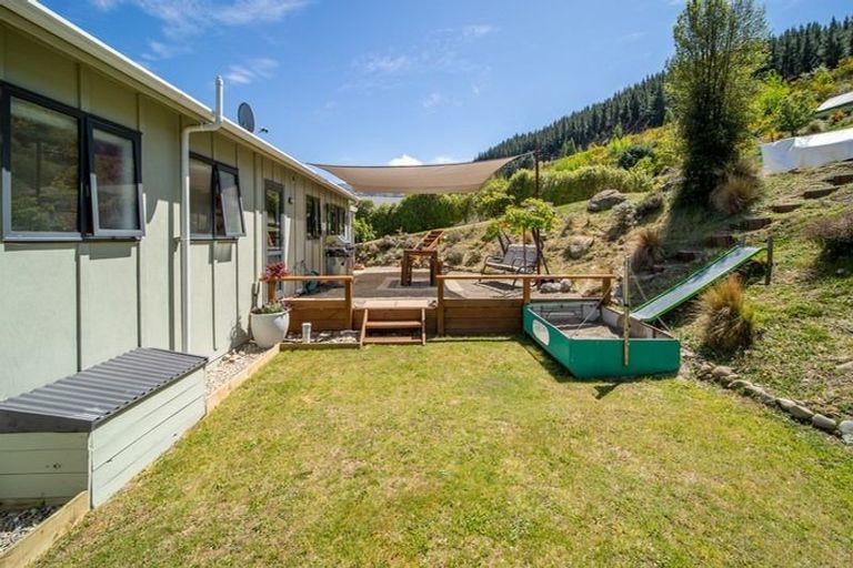 Photo of property in 60 Shields Street, Clyde, 9330